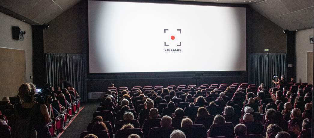 Cine per 2€ per als més grans de 65 anys els  divendres i descomptes als pàrquings SABA, novetats estiuenques de Cineclub Vilafranca